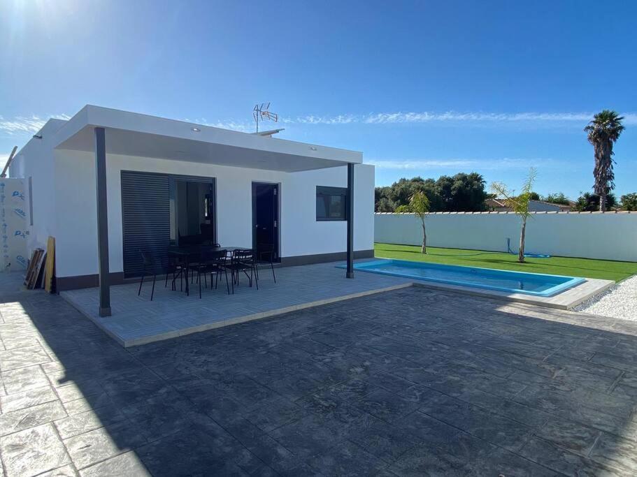 Moderna Villa Con Piscina Privada By Chiclanadreams Chiclana de la Frontera Exterior photo